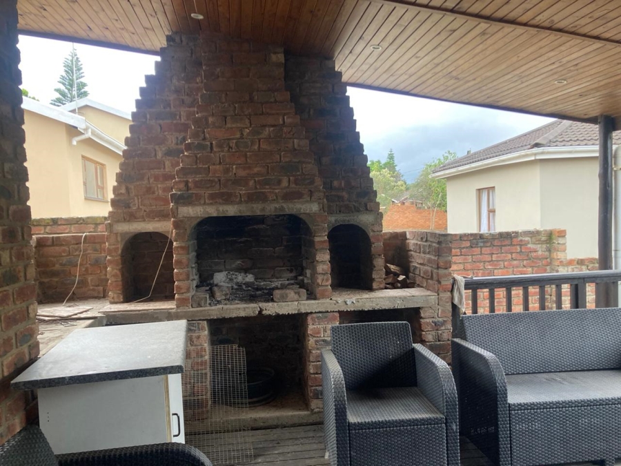 5 Bedroom Property for Sale in West Bank Eastern Cape